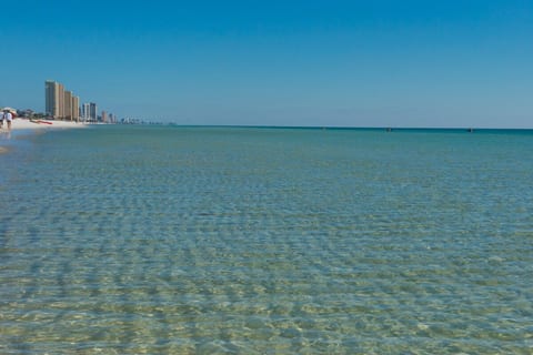 3 minute walk to the beautiful Gulf of Mexico