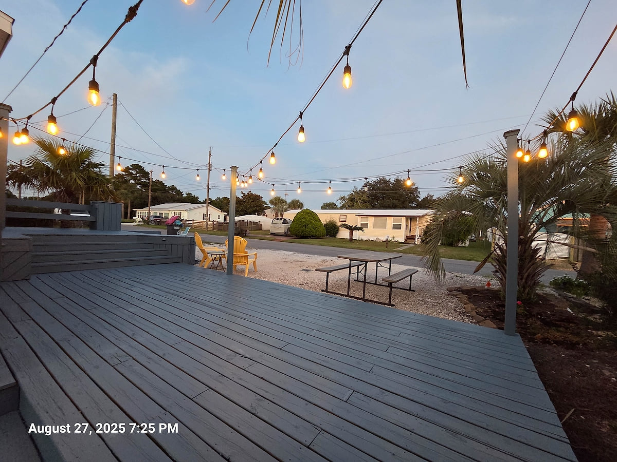 Big Deck with accent lighting and bench