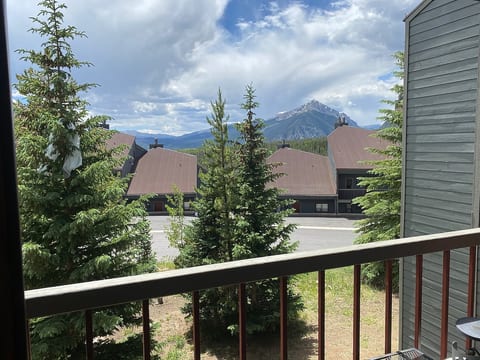 2BR/2BA Mountain Condo, pool & hot tub image 4
