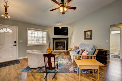 Spacious living room