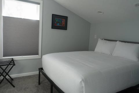 Comfortable Queen Bed