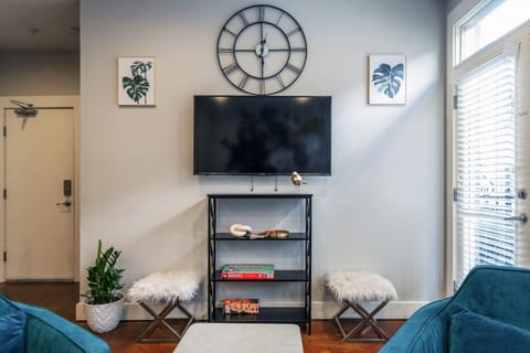 Dreamscape West End | King Beds | Free Garage | Near Music Row