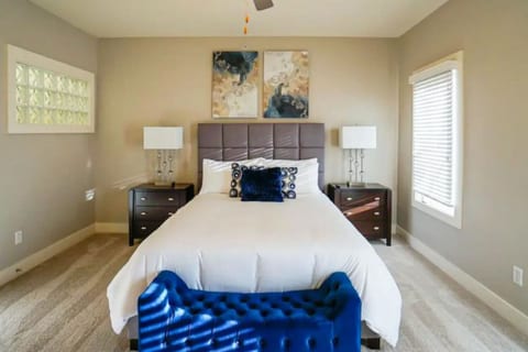 Master Bedroom with En-Suite Bathroom and Smart TV