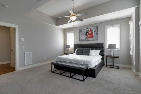 Master Bedroom with King bed and en suite bathroom