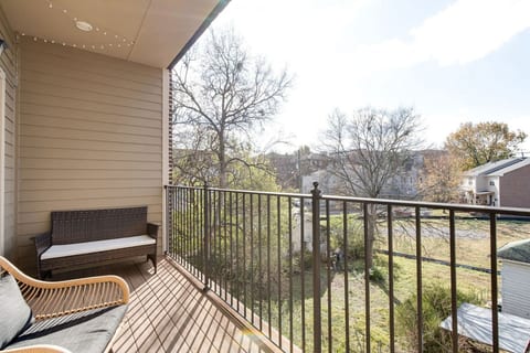 Master private balcony
