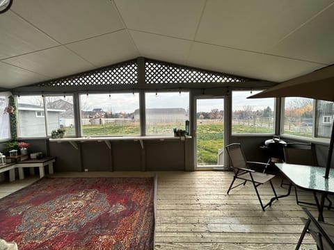 enclosed sun porch with grill