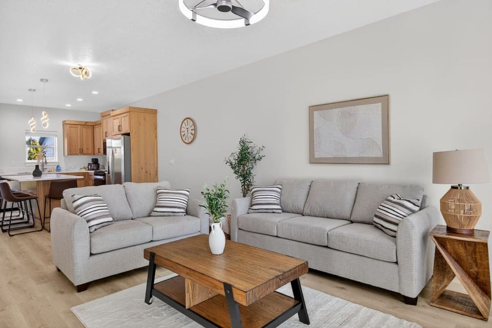 Nampa's New Nest - The Solara 714 - Nampa