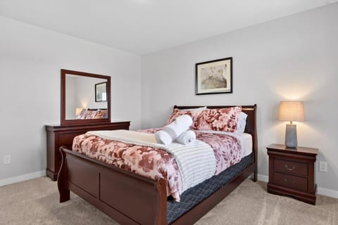 WestBlueLaceStreet_9