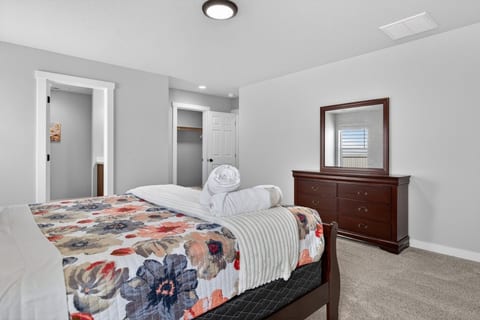 WestBlueLaceStreet_21