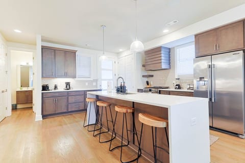 Fully Stocked Kitchen