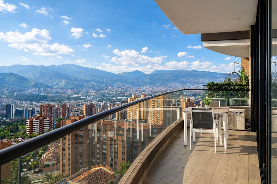 Class Suites - 1403 - Medellin