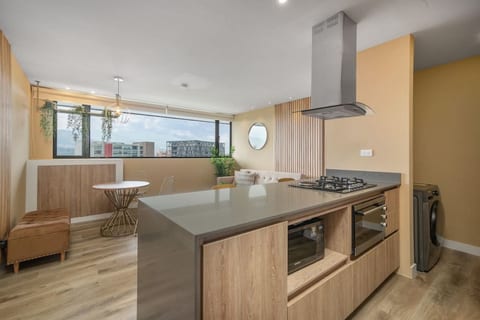Go Living & Suites 407