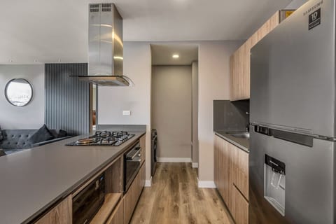 Go Living & Suites - 801