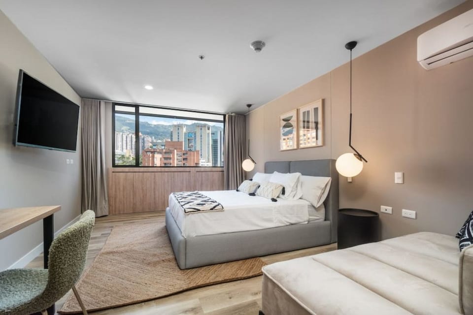 Go Living & Suites - 1111 - Medellin