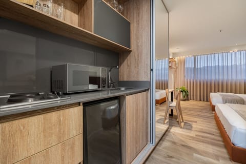 Go Living & Suites - 1103