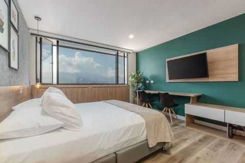 Go Living & Suites - 1319