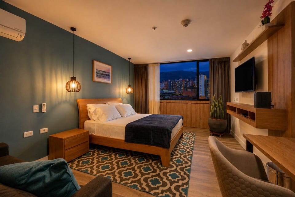 apartamento amoblado el poblado medellin 14