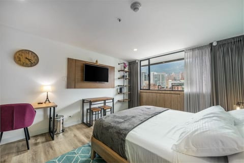 Go Living & Suites - 1407