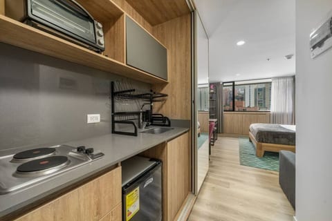 Go Living & Suites - 1407