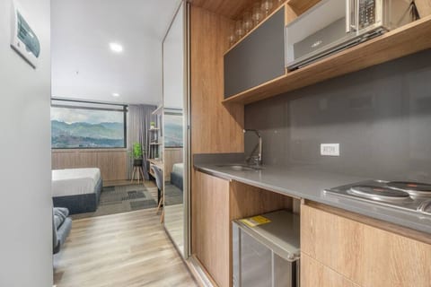 Go Living & Suites - 1417