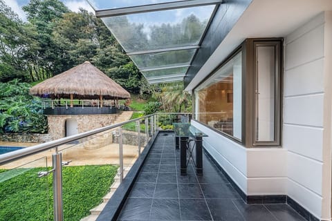 Casa Terracina · Amazing 5BR Mansion with private Pool