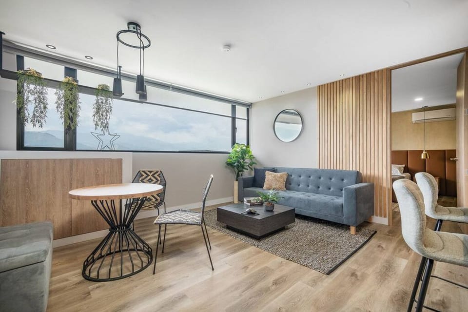 Go Living & Suites - 601 - Medellin