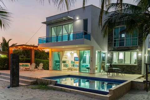 Luxury Villa private beach Tolu