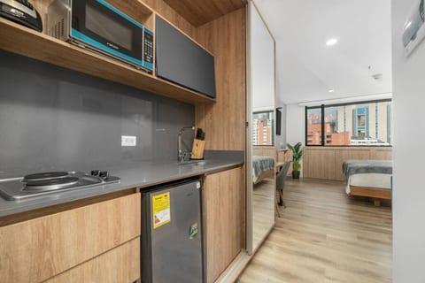Go Living & Suites - 1205