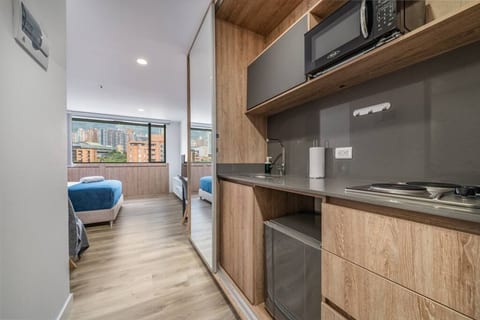 Go Living & Suites - 1010