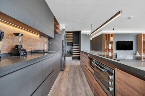 Olive Country Living - 401 PH