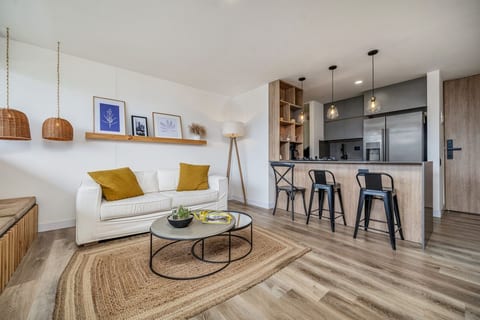 Go Living & Suites - 408