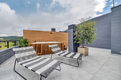 Olive Country Living - 404 PH