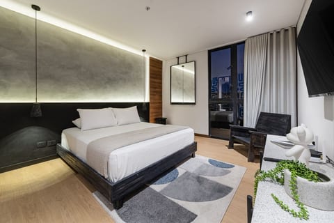 Olive Country Living - 404 PH