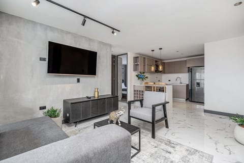 Housy Laureles - 401