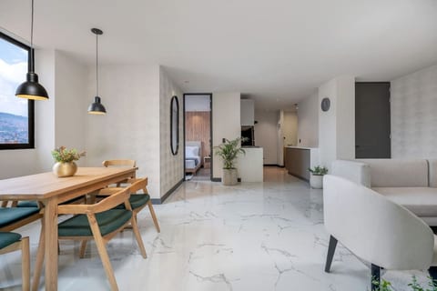 Housy Laureles - 502