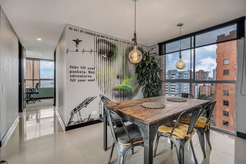 Luxury 2BR Apt near Provenza
