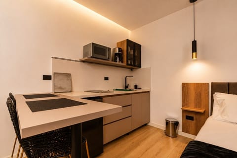 apartment loft in laureles, medellin digital nomads-3
