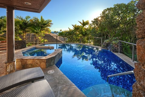 Luxe Oceanview Villa-As Seen on TV,Heated Pool,AC image 3