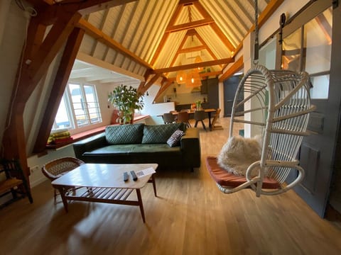 Monumental apartment Maarssen image 2