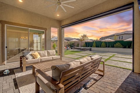 Resort style Summer Retreat- 9P Jacuzzi w/Mt. Bike image 5