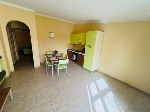 Gemütliches Apartment mit Pool, Nähe Strand und Stadtzentrum