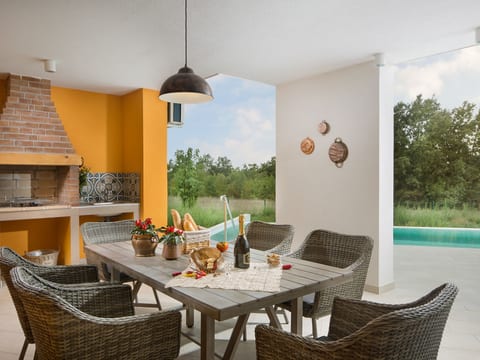 Villa Tartufo