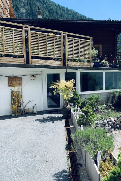 Chalet Solana 1 # 2-bed apartment, Bad, WC 2-Bettwohnung, Bad, WC
