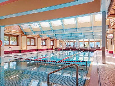 Pool Indoor