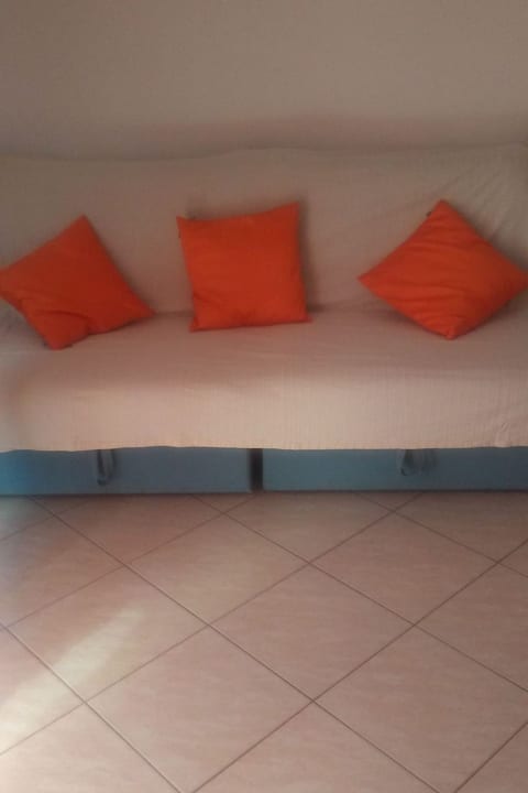 "Apartment Mate 3"