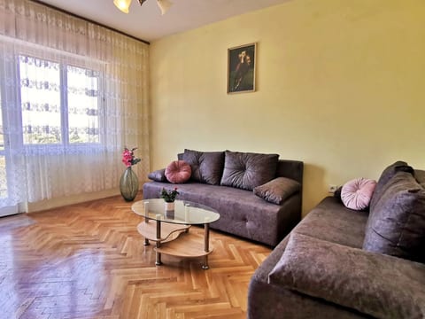 Apartment Jakominic