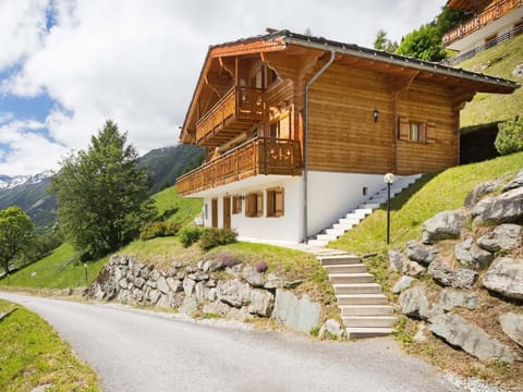 Chalet Mountain Star