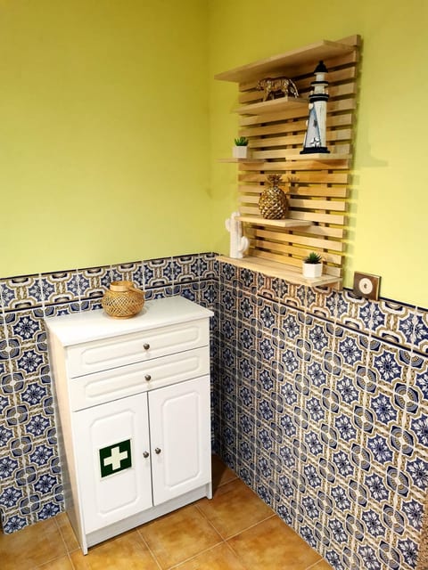 The Bairrada House with Free Garage