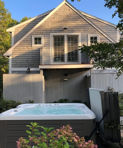 Hidden Vineyard - 5bd, Heated Pool, Spa & Sauna
