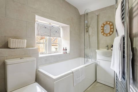 Monks Retreat - Rustic Blue Room - Tranquil Escape
